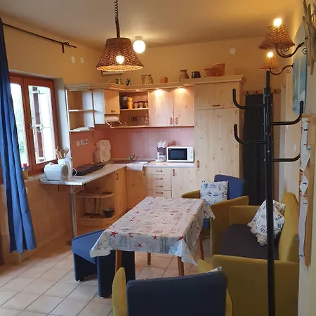 In Balatonmariafuerdo 19268 Apartment