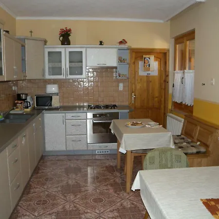Apartament In 19268