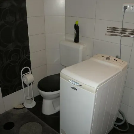 شقة Apartment In Balatonmariafuerdo 19268