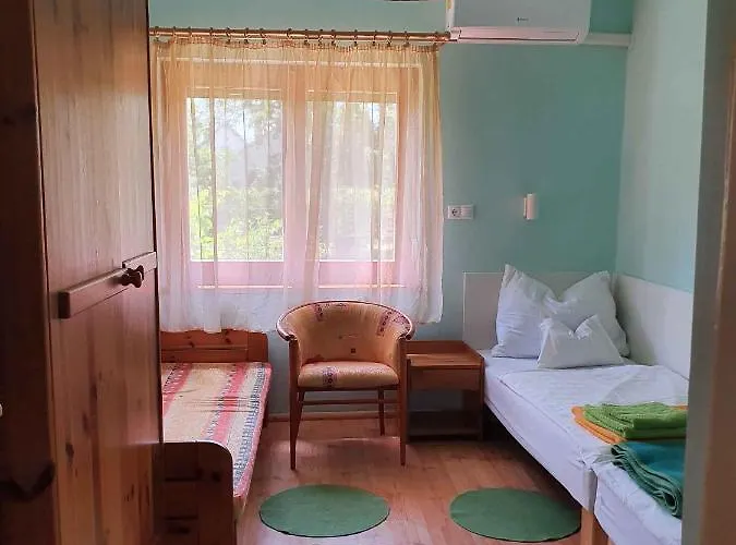 Appartement In 19268 *